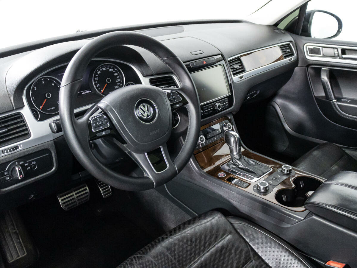 Volkswagen Touareg, 2011