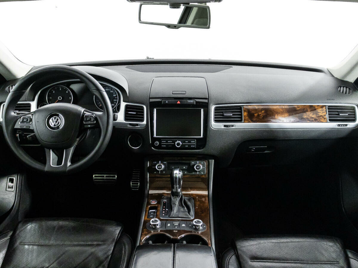 Volkswagen Touareg, 2011