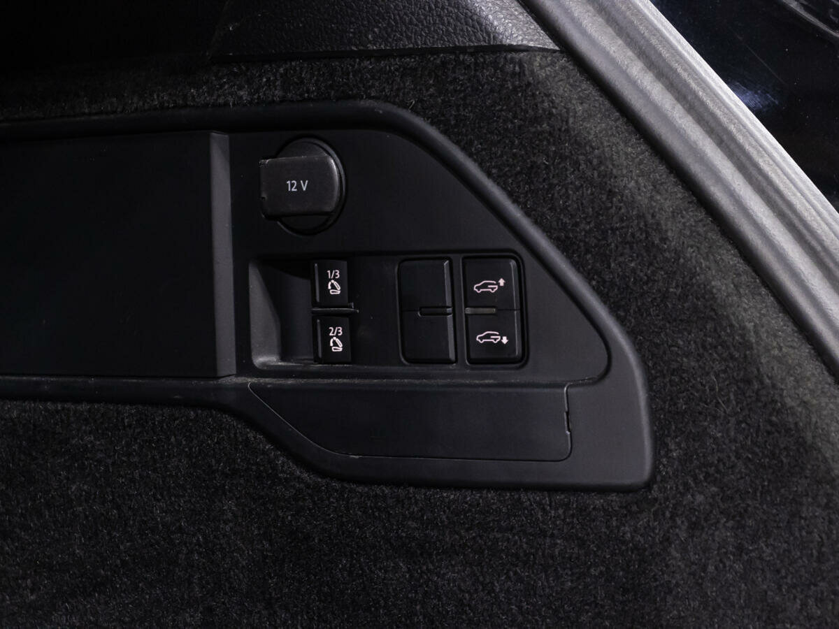 Volkswagen Touareg, 2011