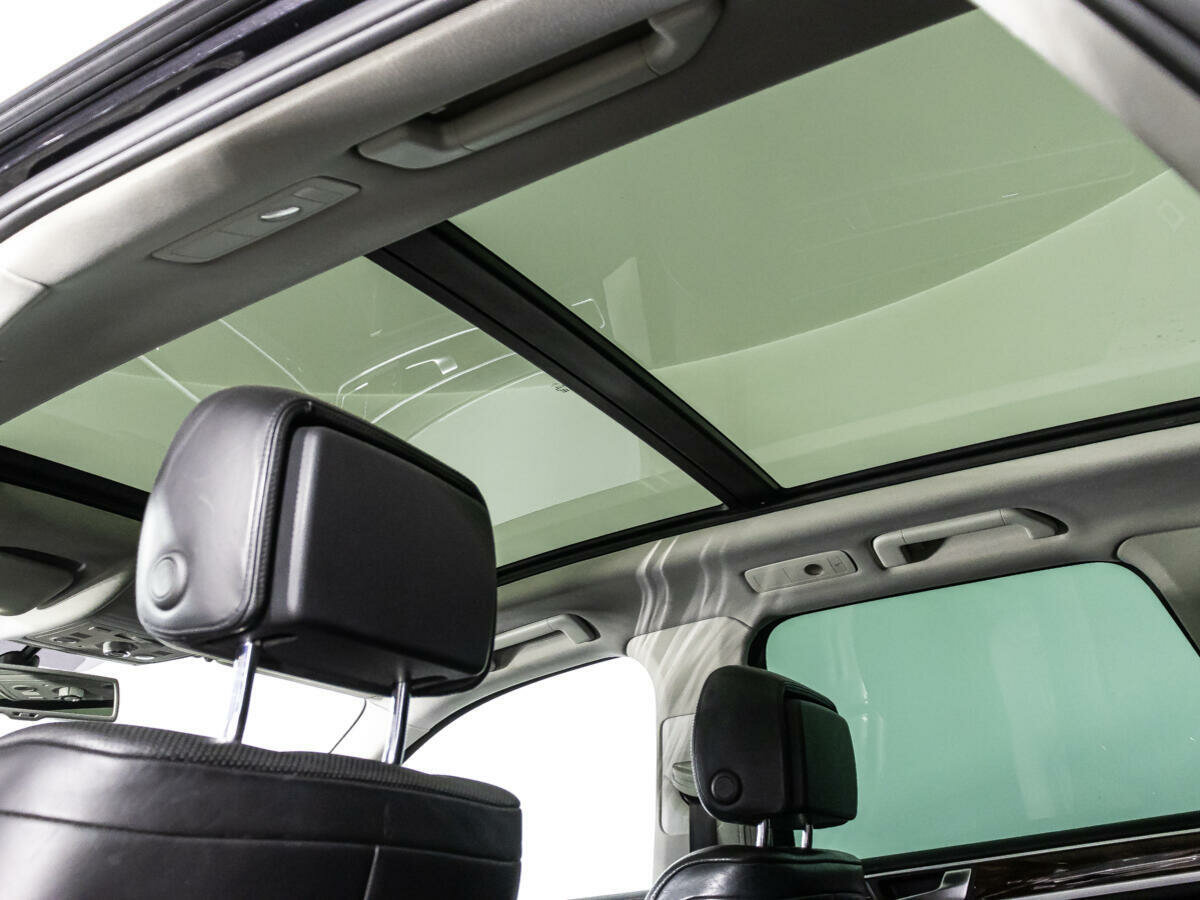 Volkswagen Touareg, 2011