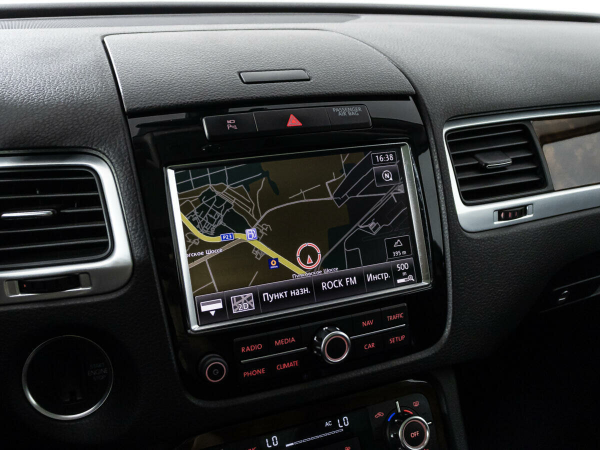 Volkswagen Touareg, 2011