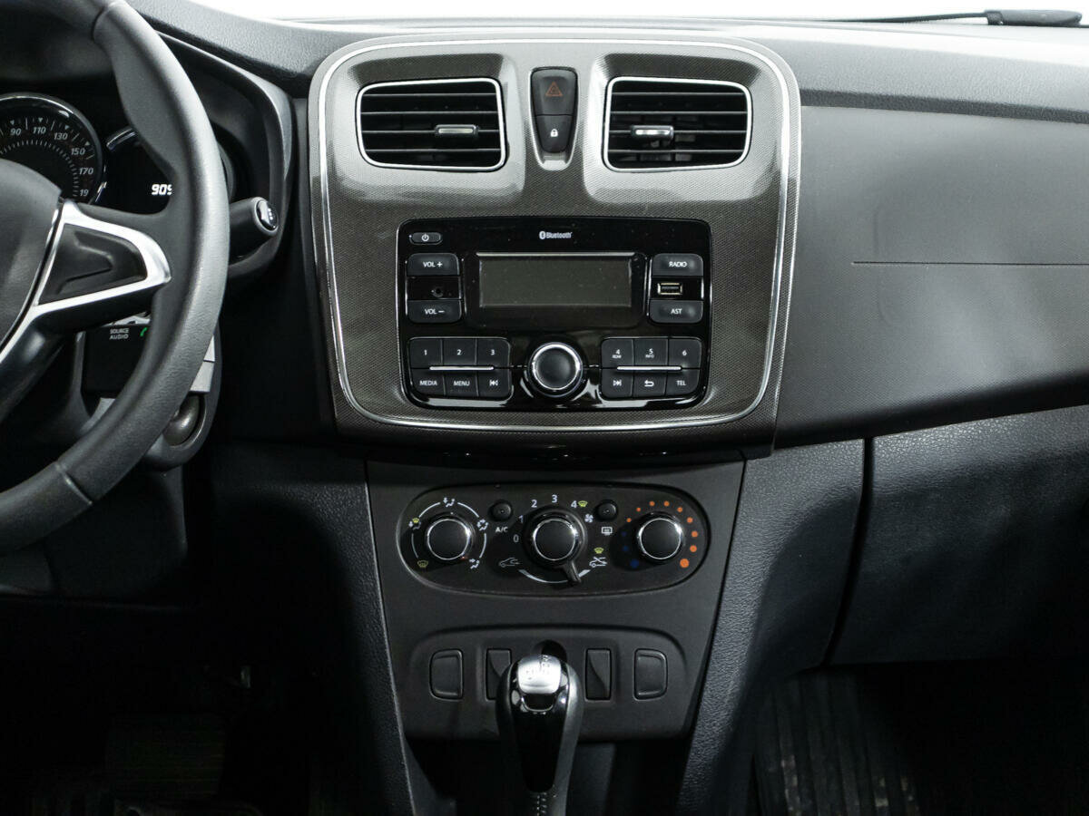 Renault Logan Stepway, 2020