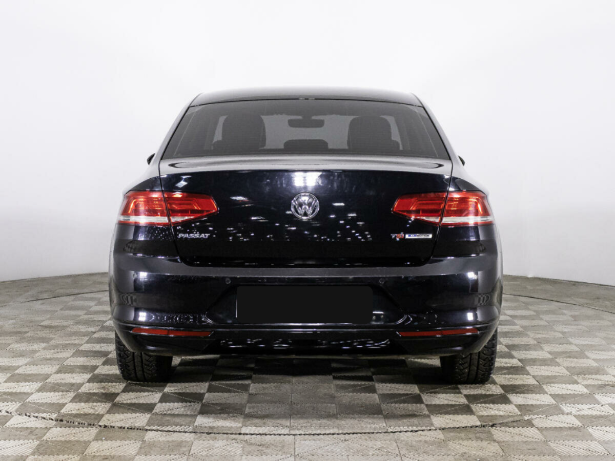 Volkswagen Passat, 2015