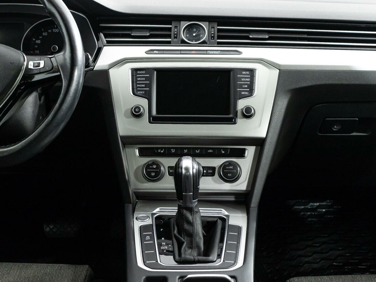 Volkswagen Passat, 2015