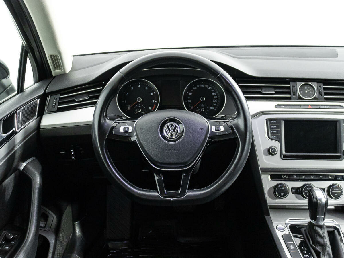 Volkswagen Passat, 2015