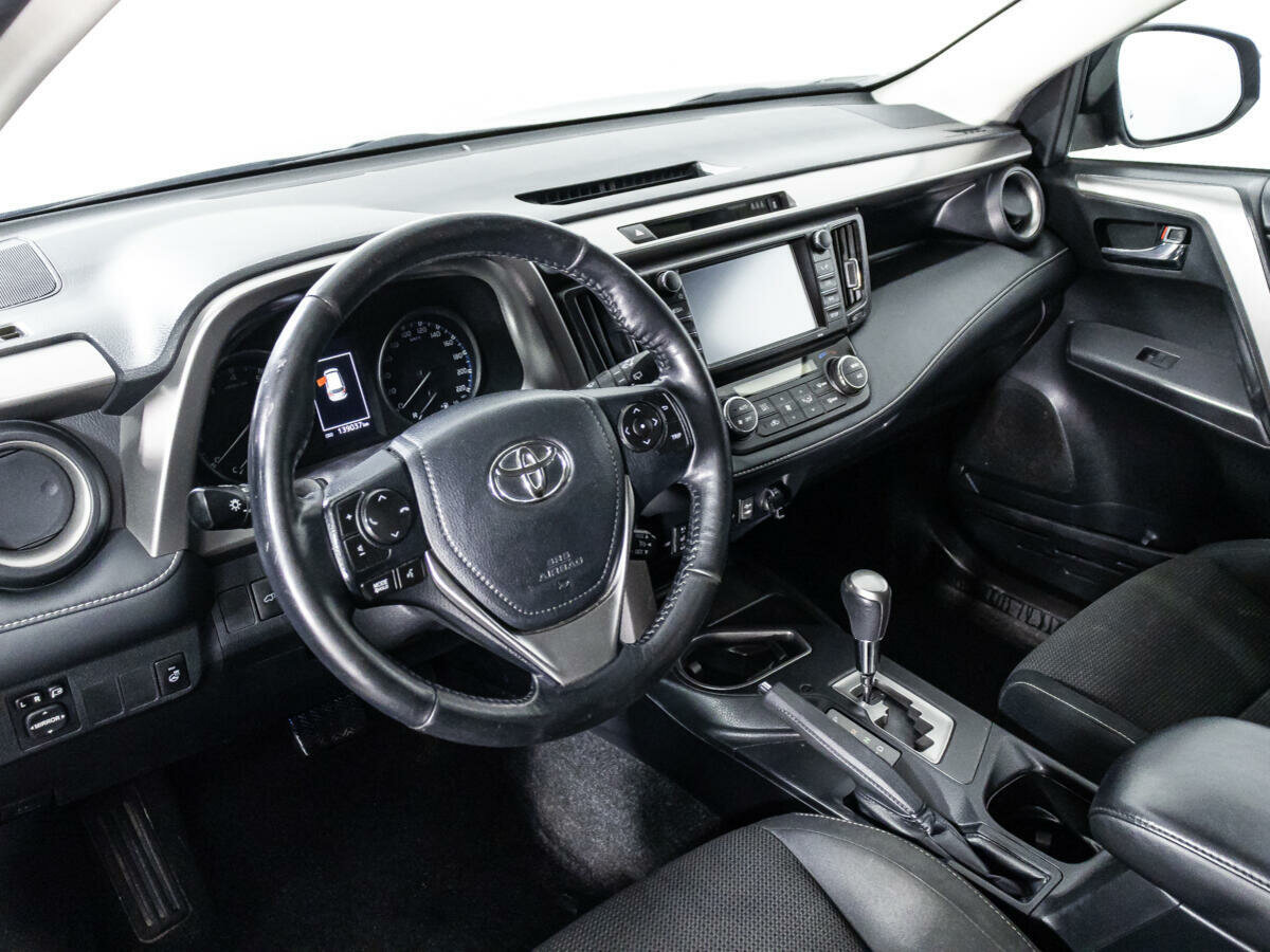 Toyota RAV4, 2018