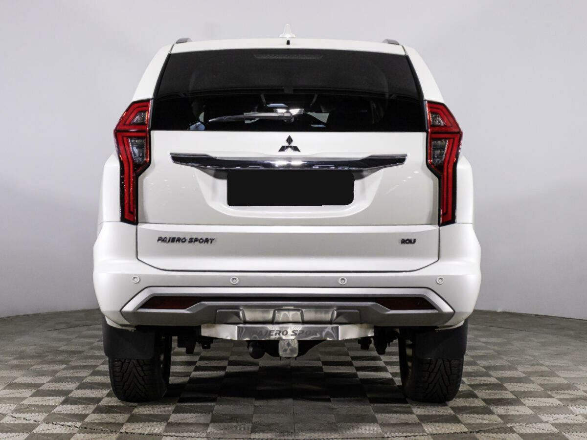 Mitsubishi Pajero Sport, 2022