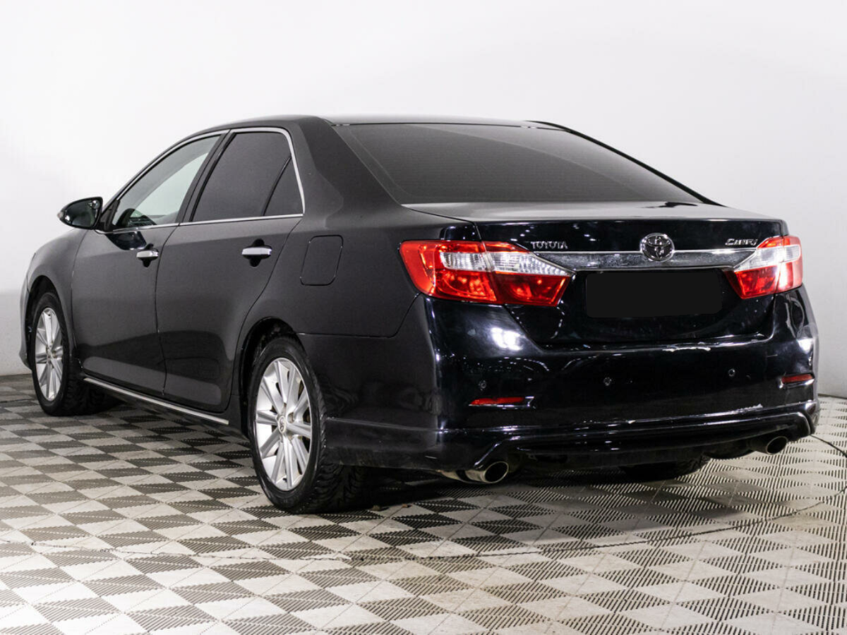 Toyota Camry, 2012