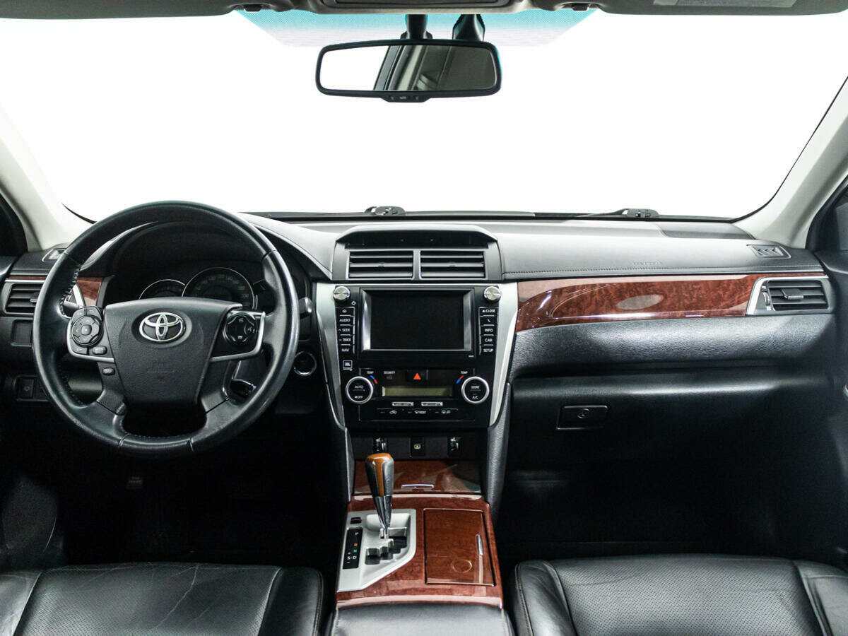 Toyota Camry, 2012