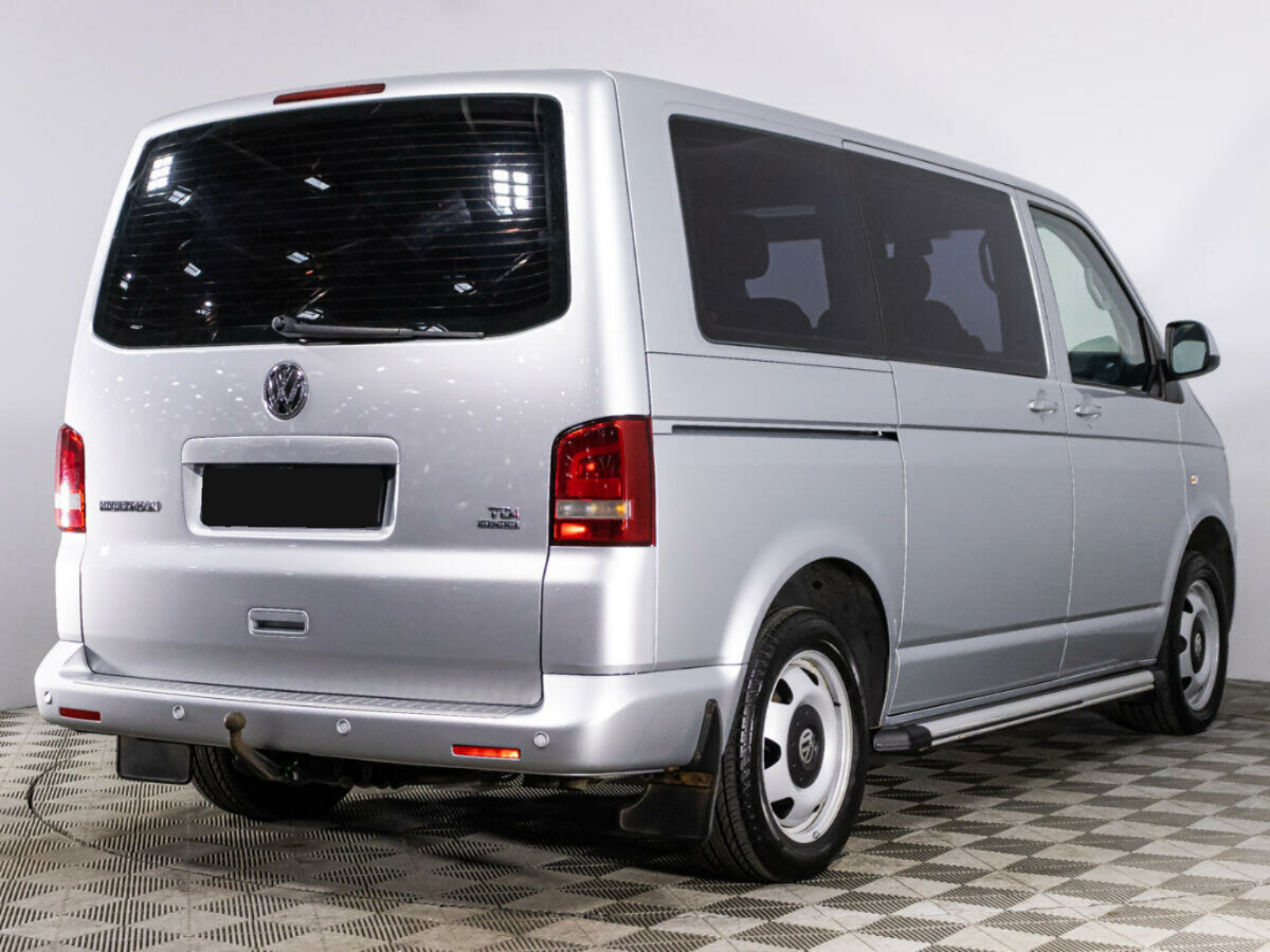 Volkswagen Multivan, 2011