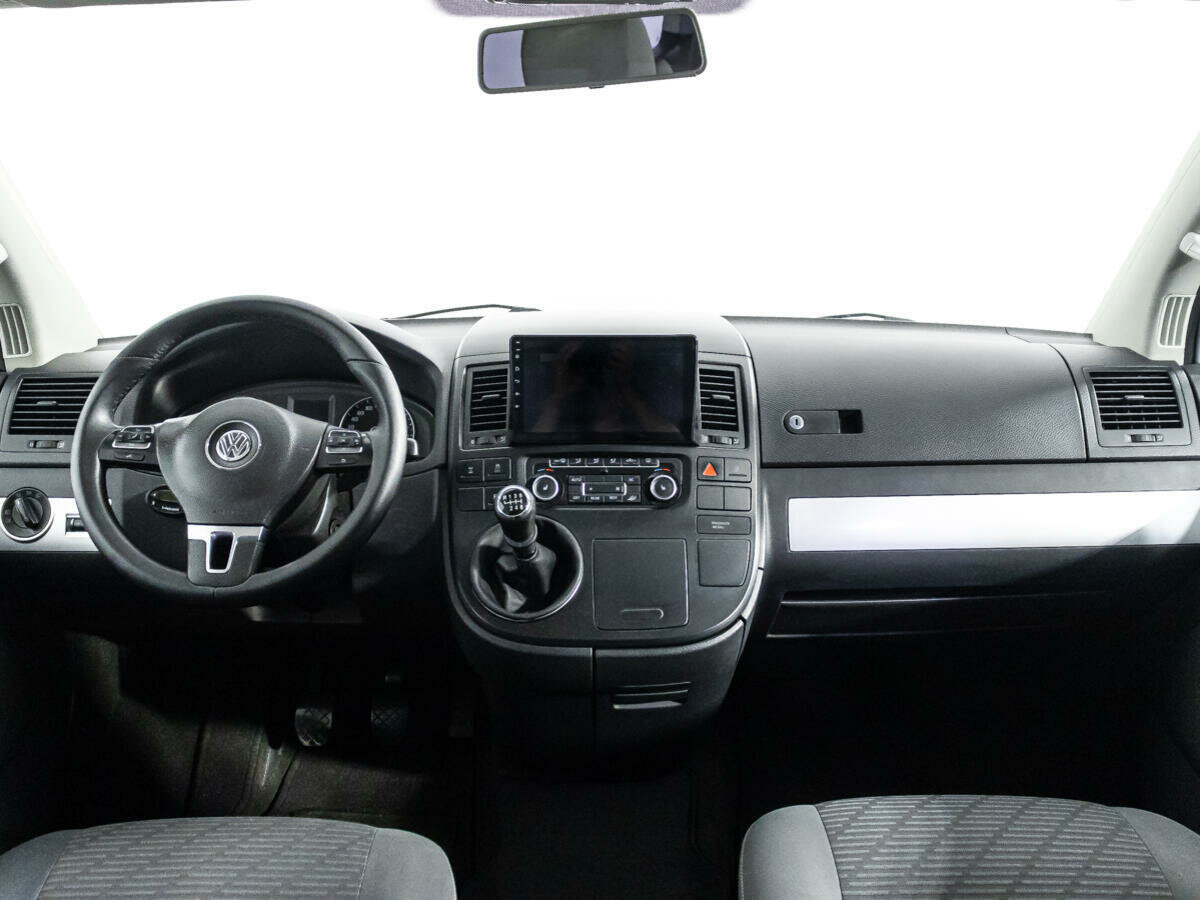 Volkswagen Multivan, 2011