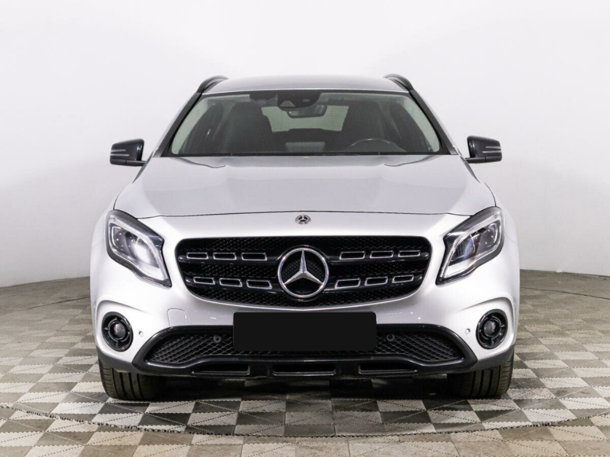 Mercedes-Benz GLA 200, 2019