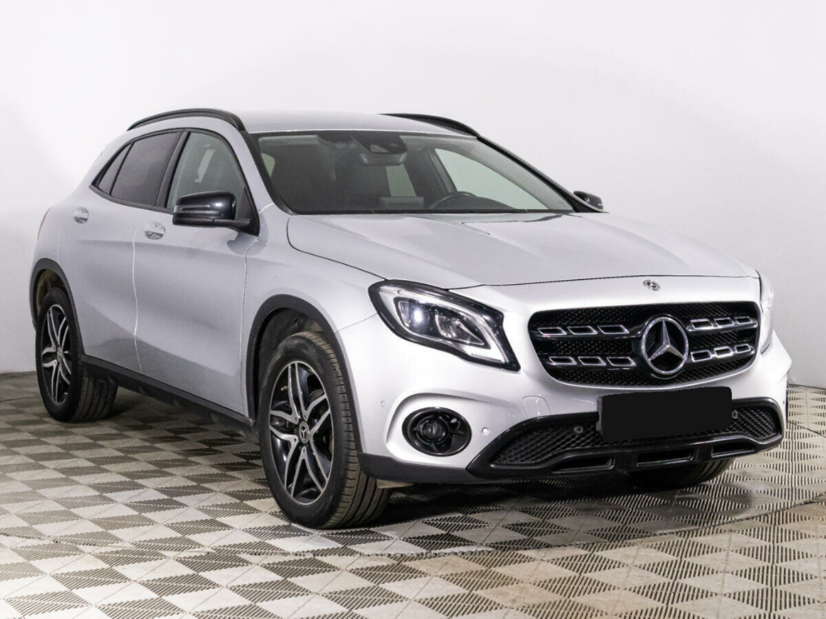 Mercedes-Benz GLA 200, 2019