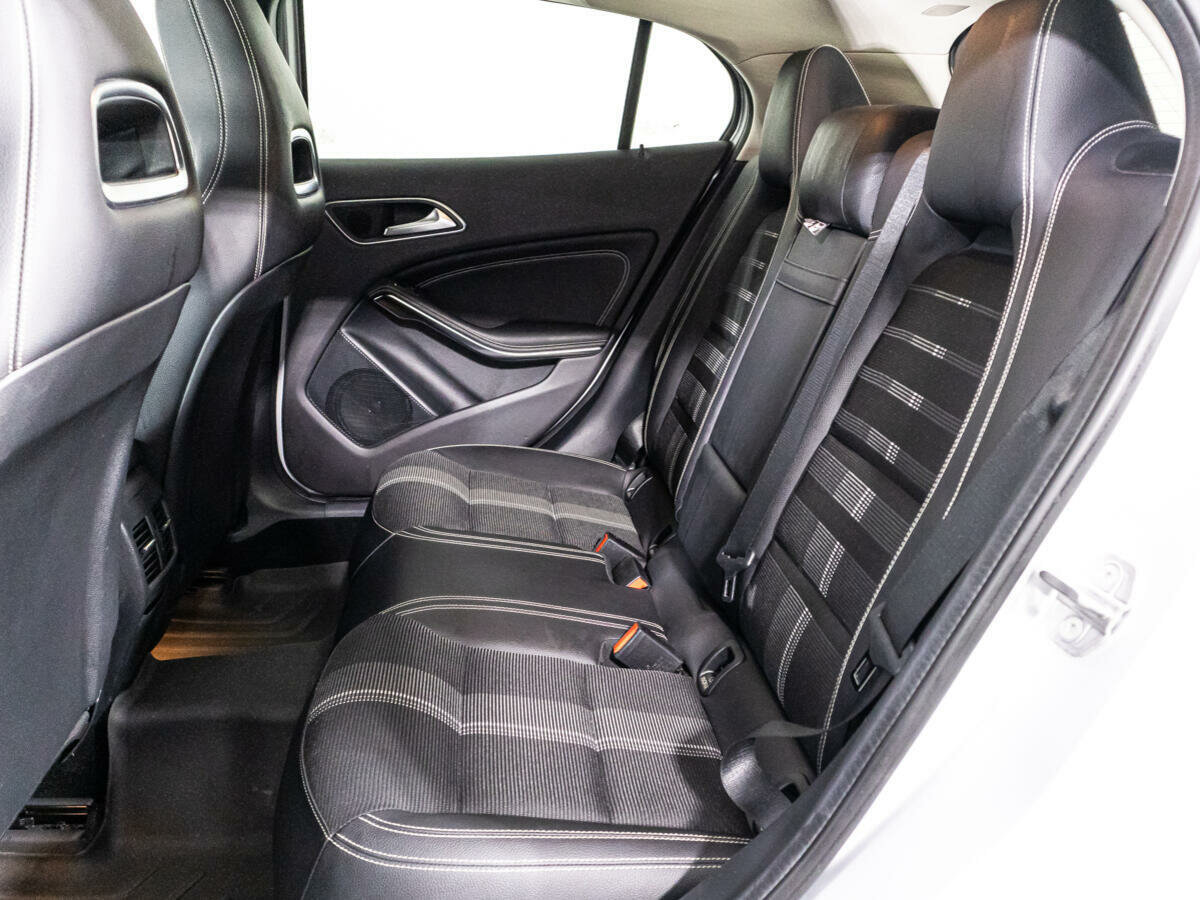 Mercedes-Benz GLA 200, 2019