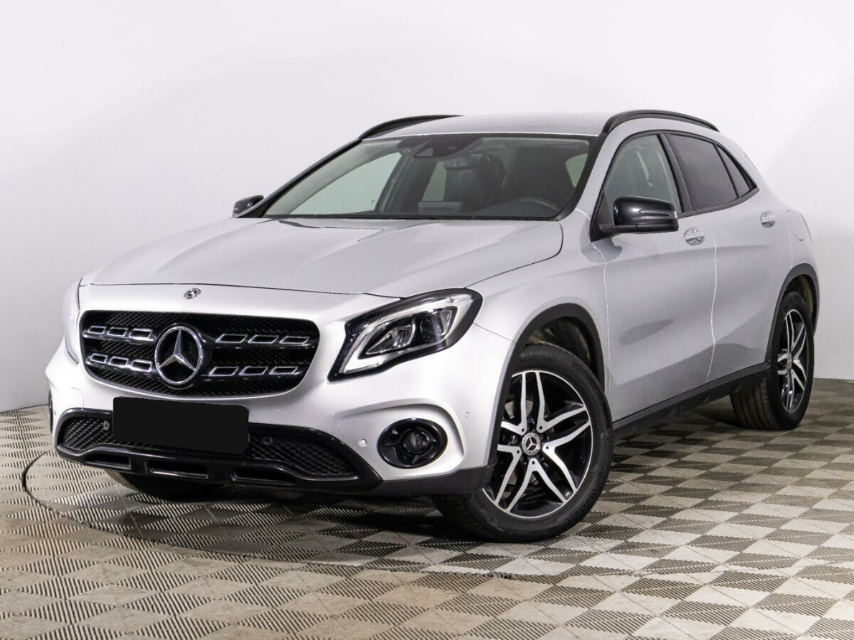 Mercedes-Benz GLA 200, 2019