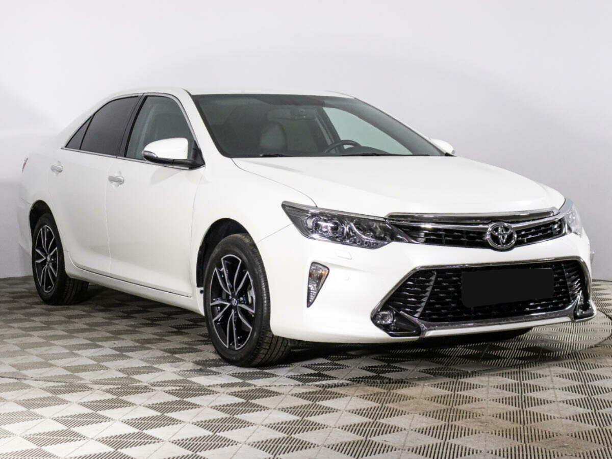 Toyota Camry, 2017