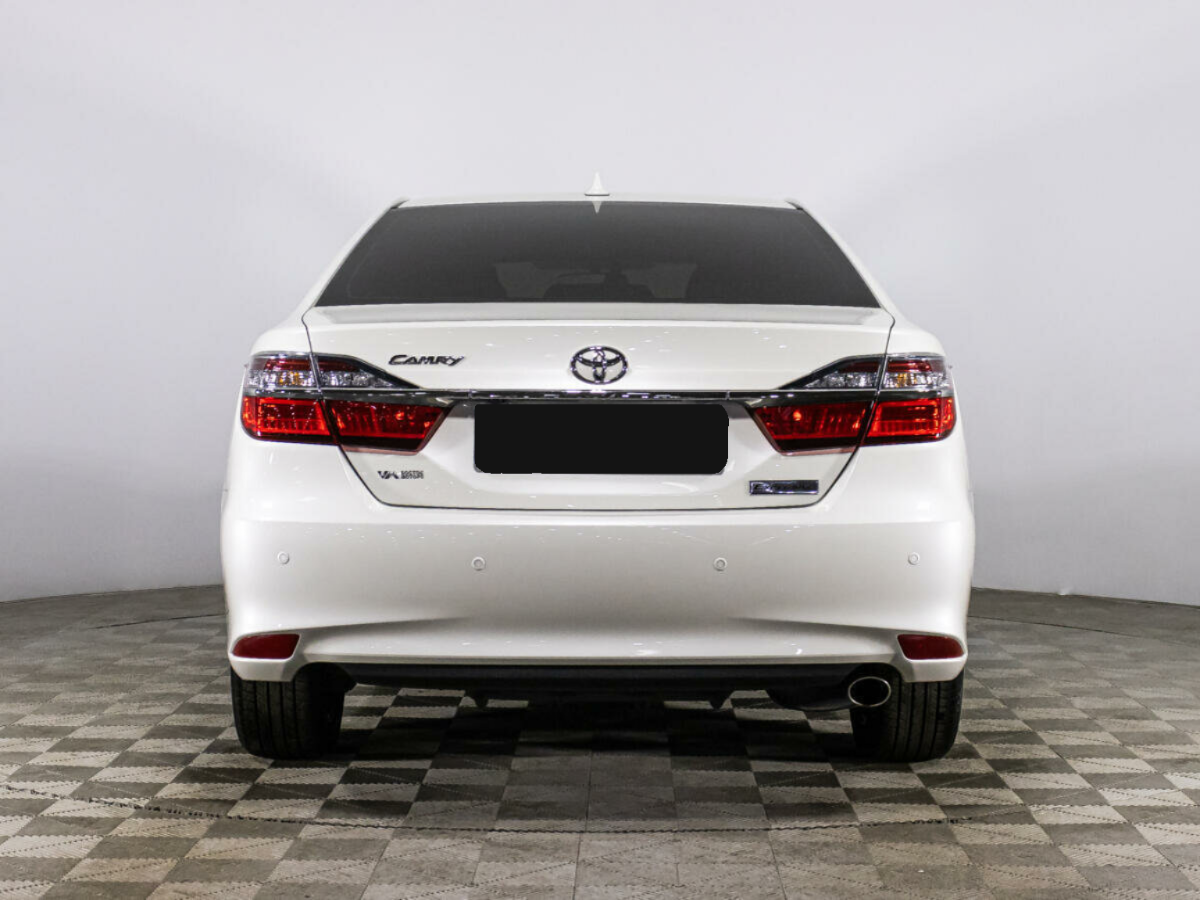 Toyota Camry, 2017