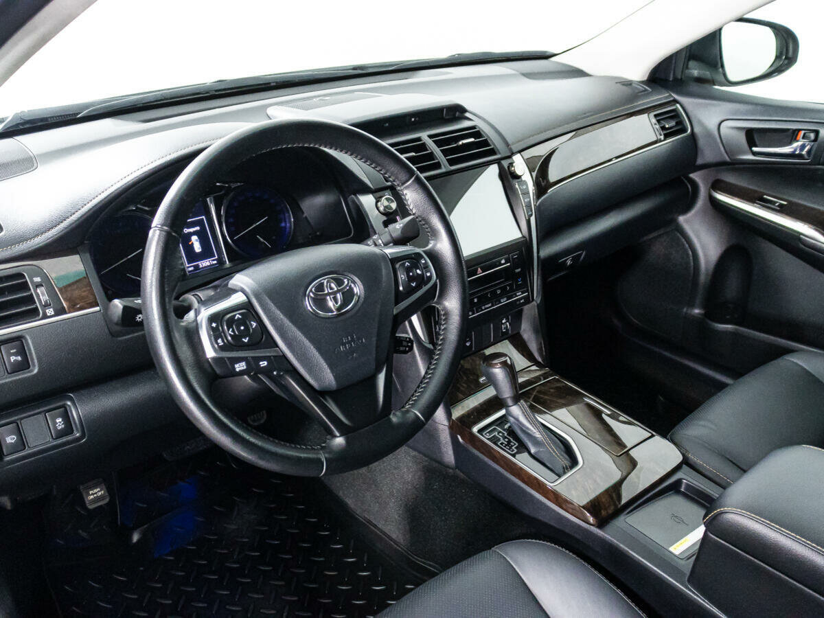 Toyota Camry, 2017