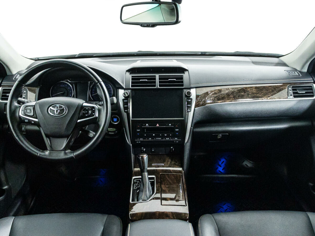 Toyota Camry, 2017