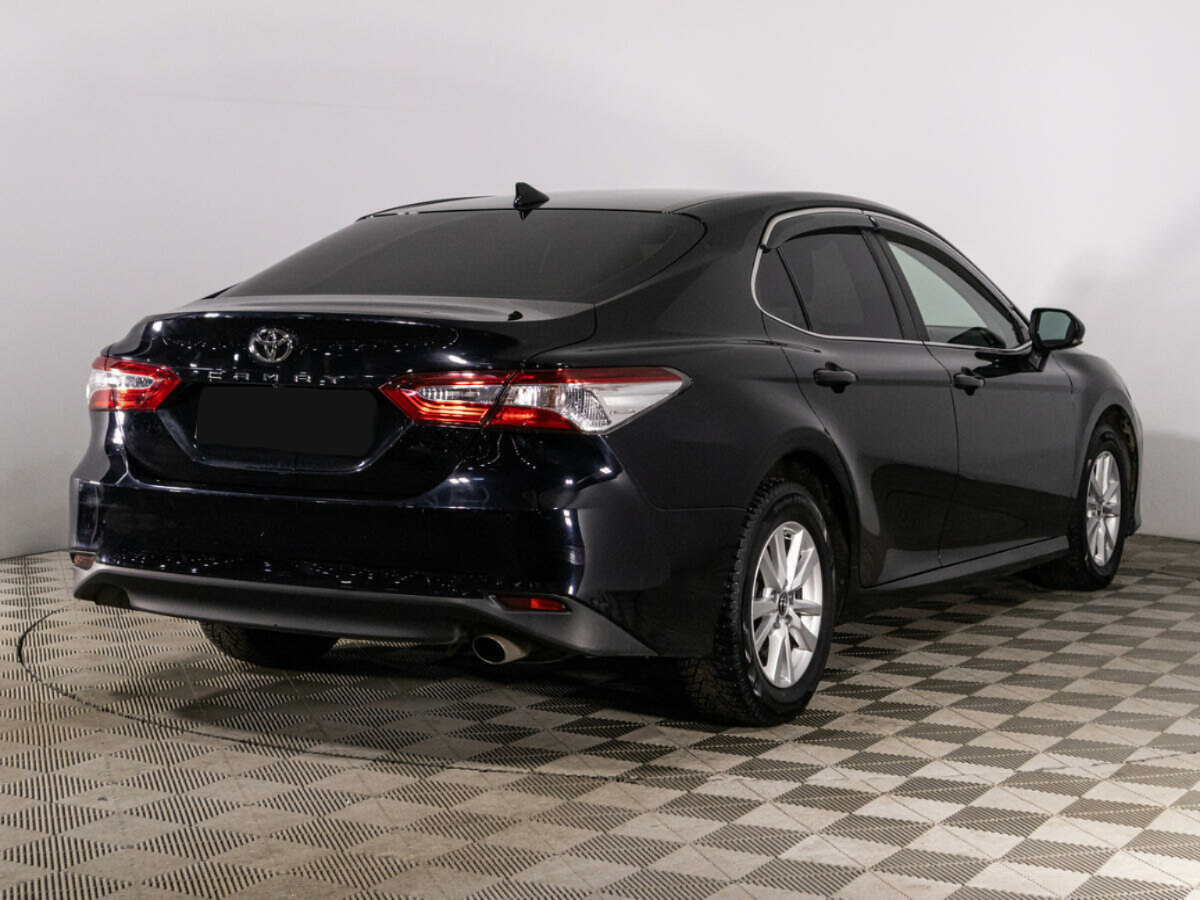 Toyota Camry, 2019