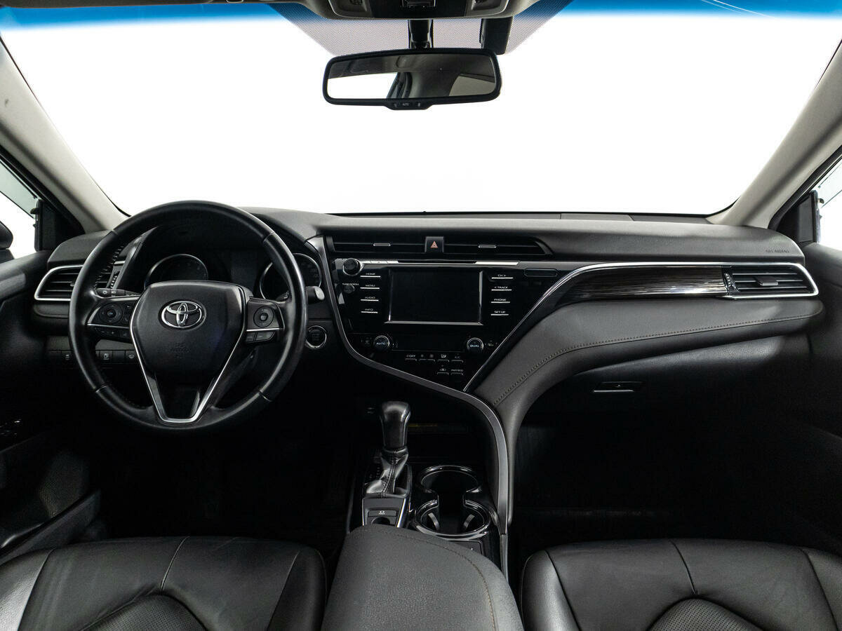Toyota Camry, 2019