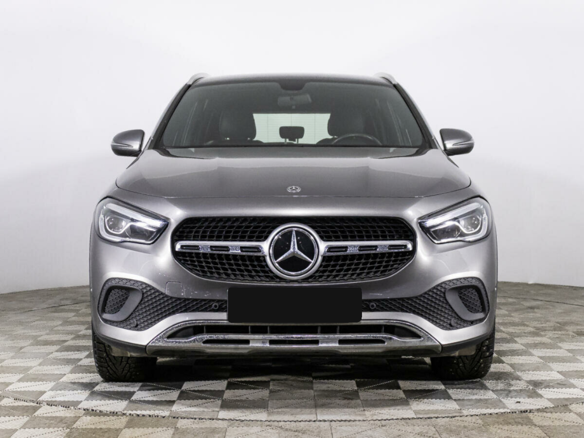 Mercedes-Benz GLA 200, 2020