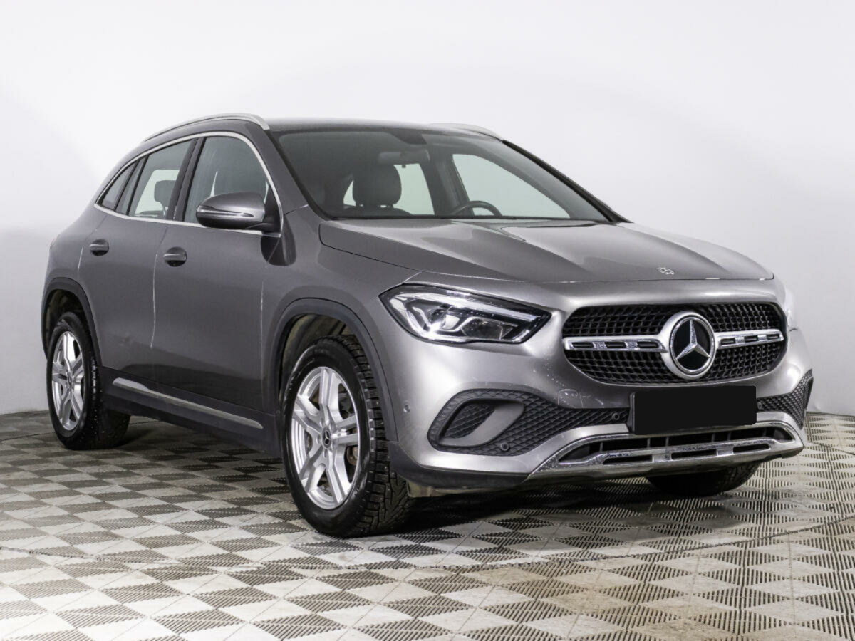 Mercedes-Benz GLA 200, 2020