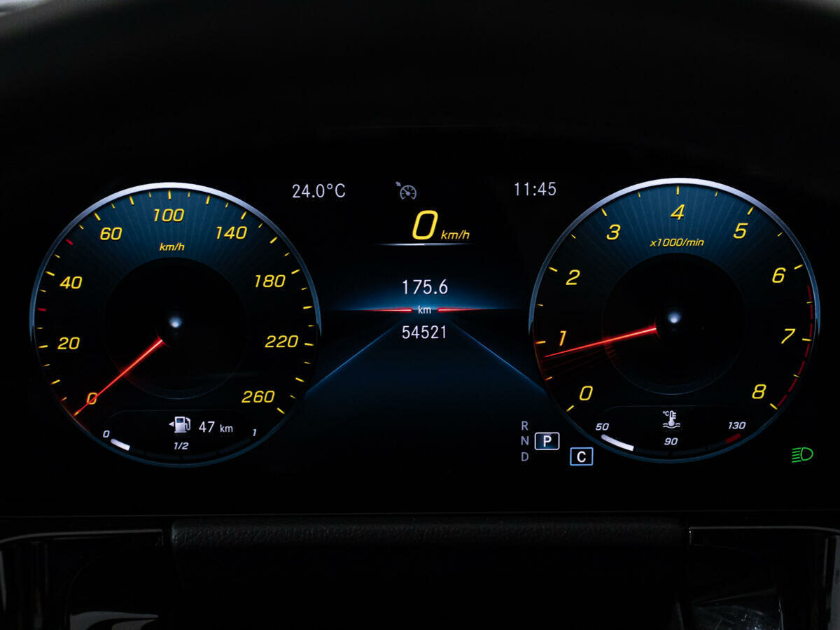 Mercedes-Benz GLA 200, 2020