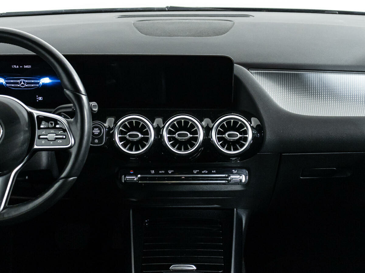 Mercedes-Benz GLA 200, 2020