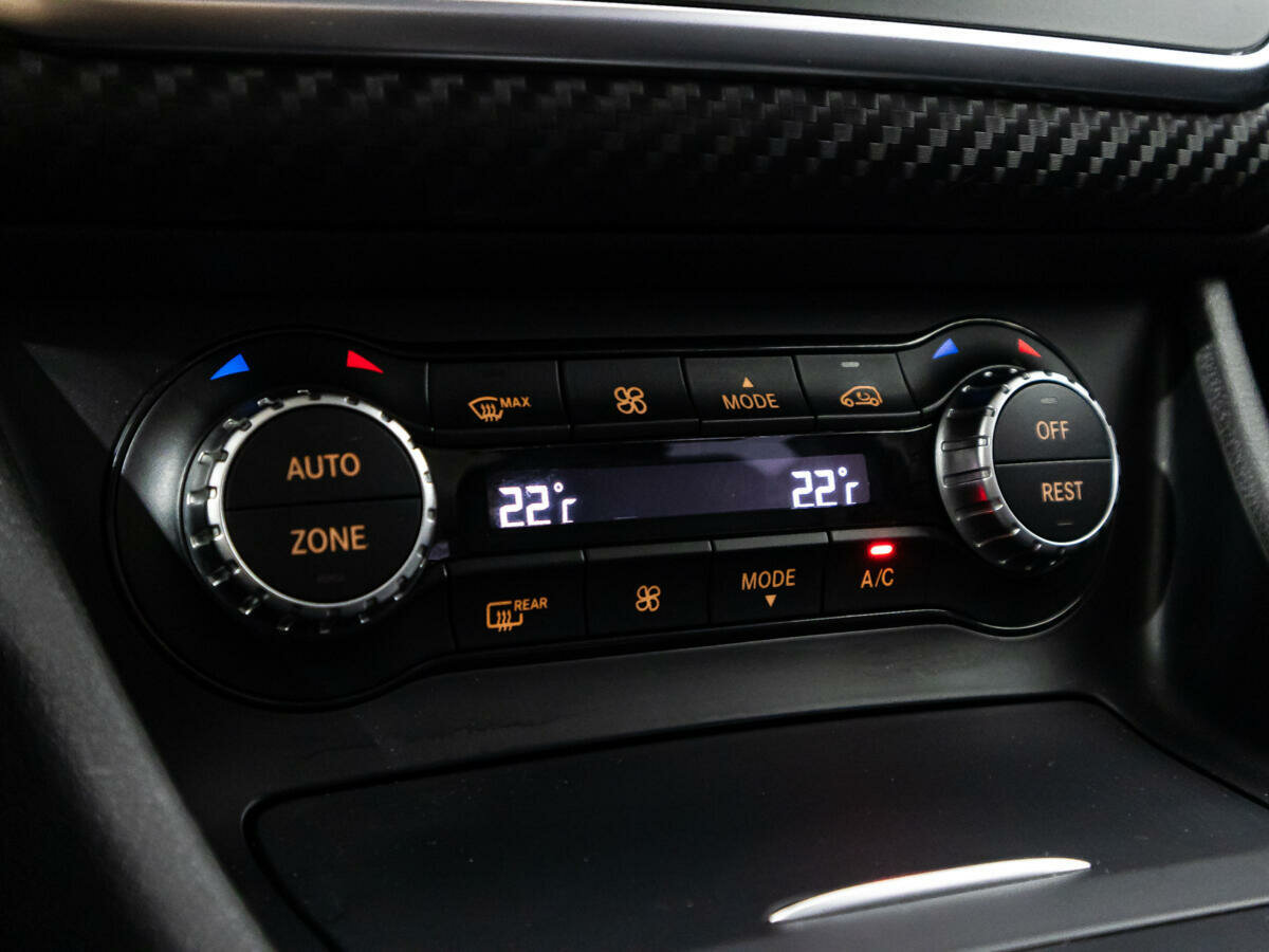 Mercedes-Benz GLA 250, 2014