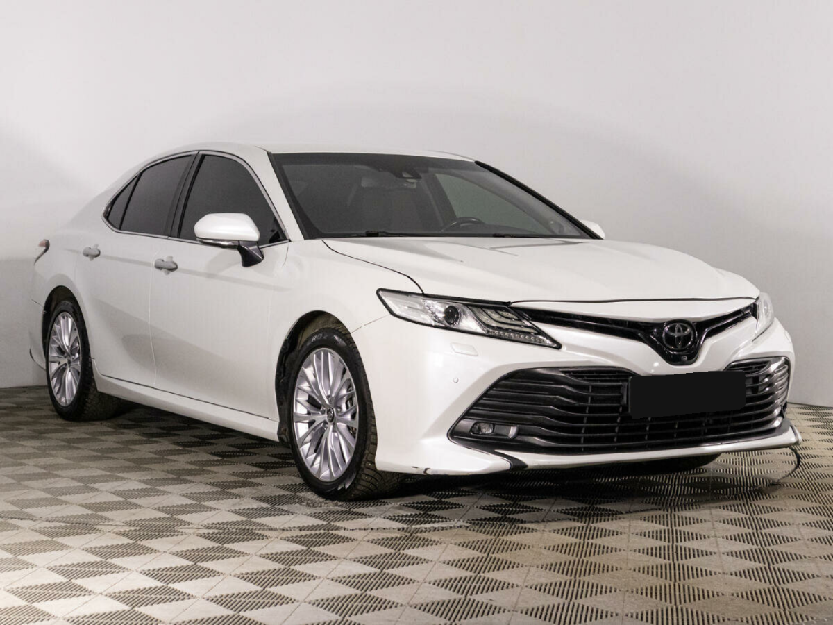 Toyota Camry, 2018