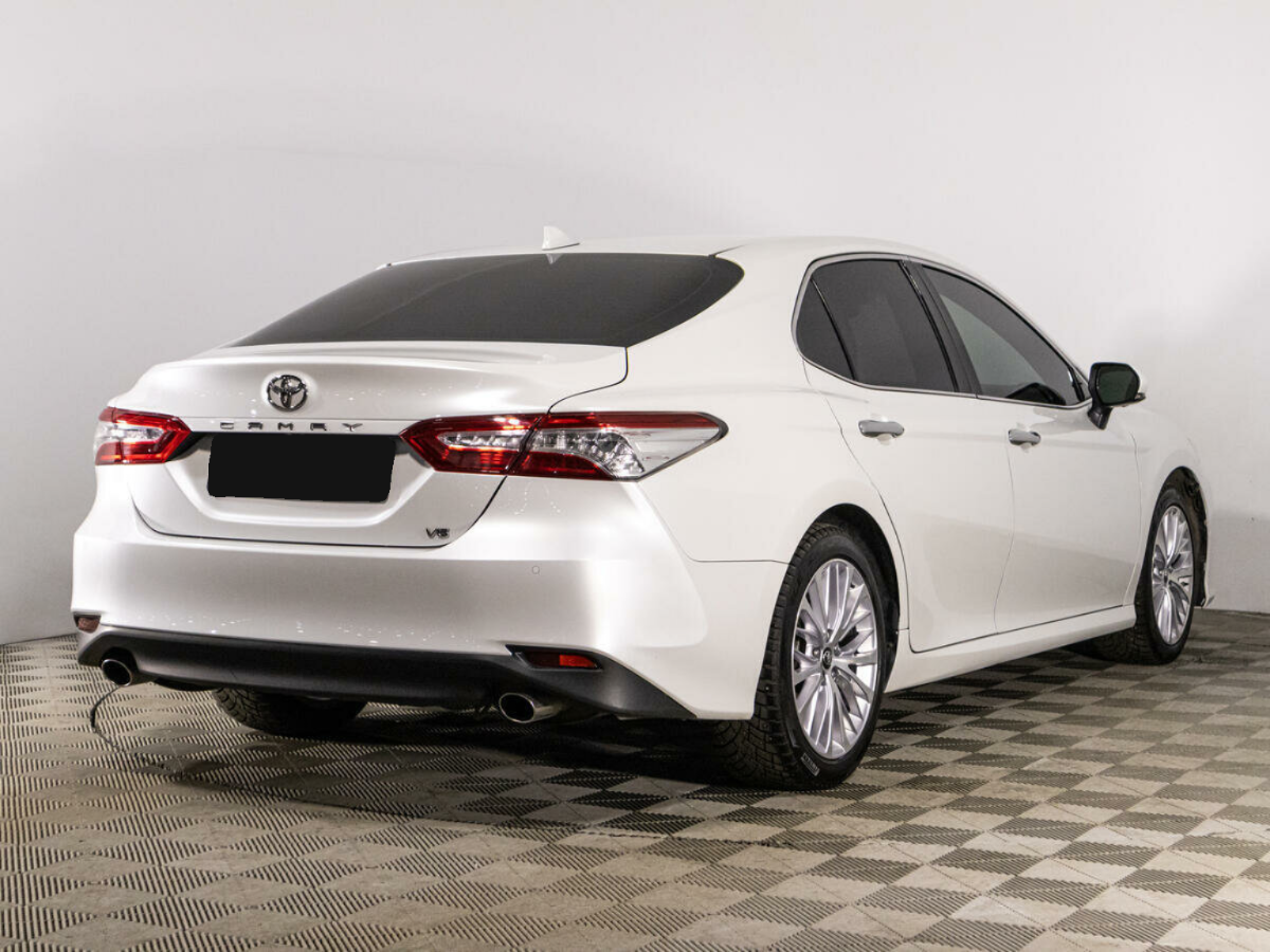 Toyota Camry, 2018