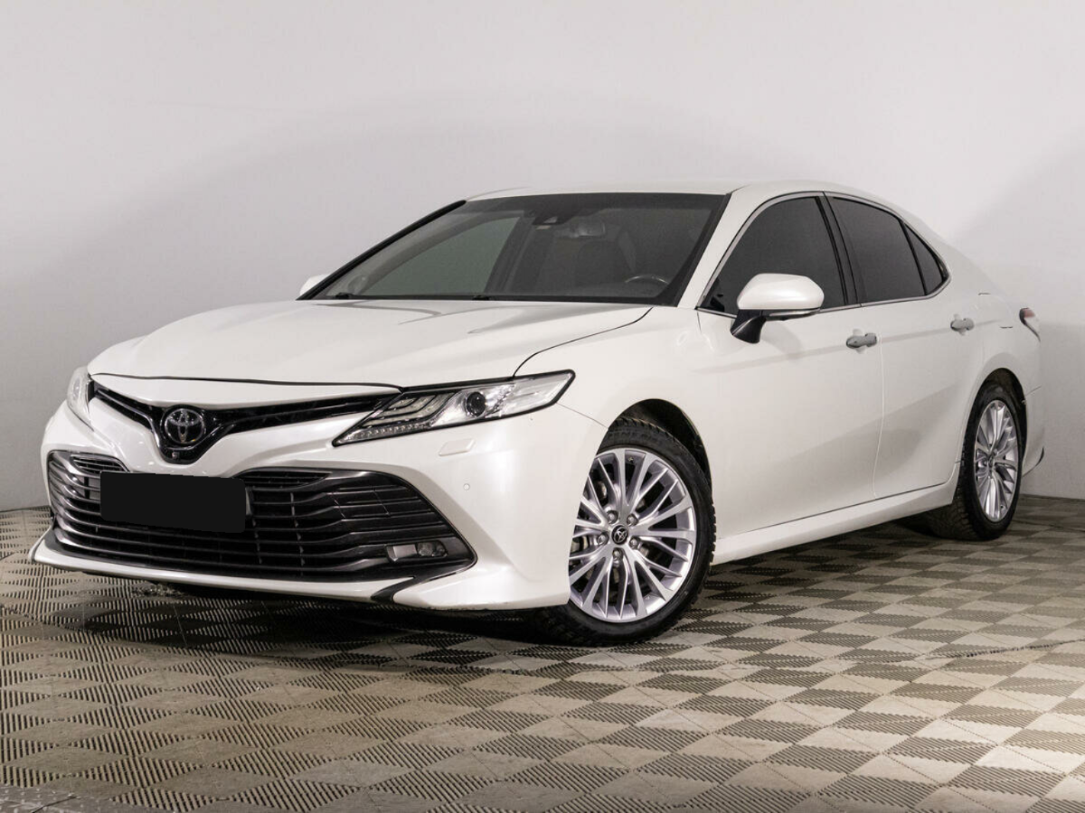 Toyota Camry, 2018