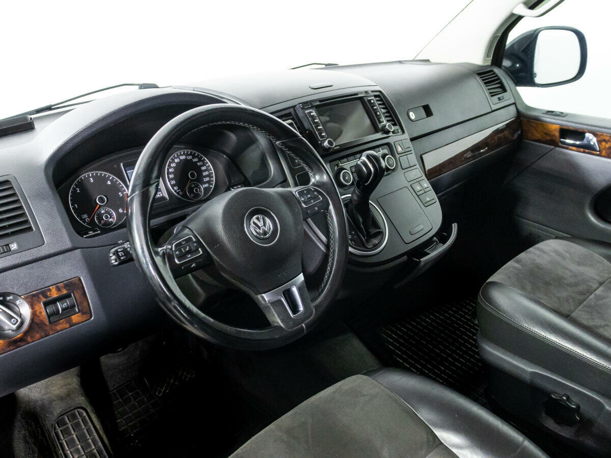 Volkswagen Multivan, 2012