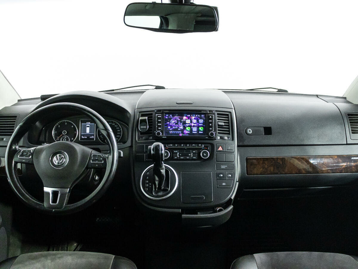 Volkswagen Multivan, 2012