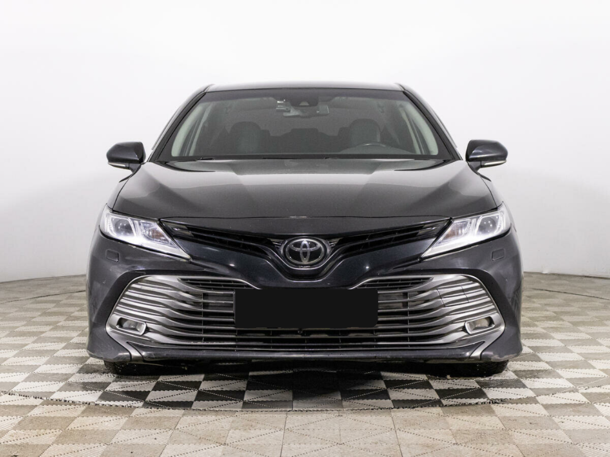 Toyota Camry, 2018