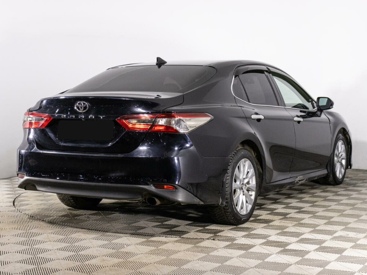 Toyota Camry, 2018