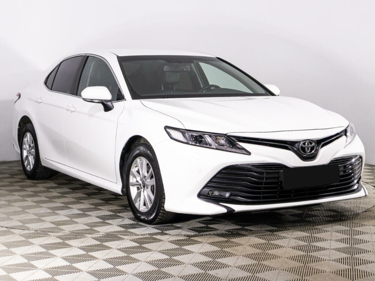 Toyota Camry, 2019