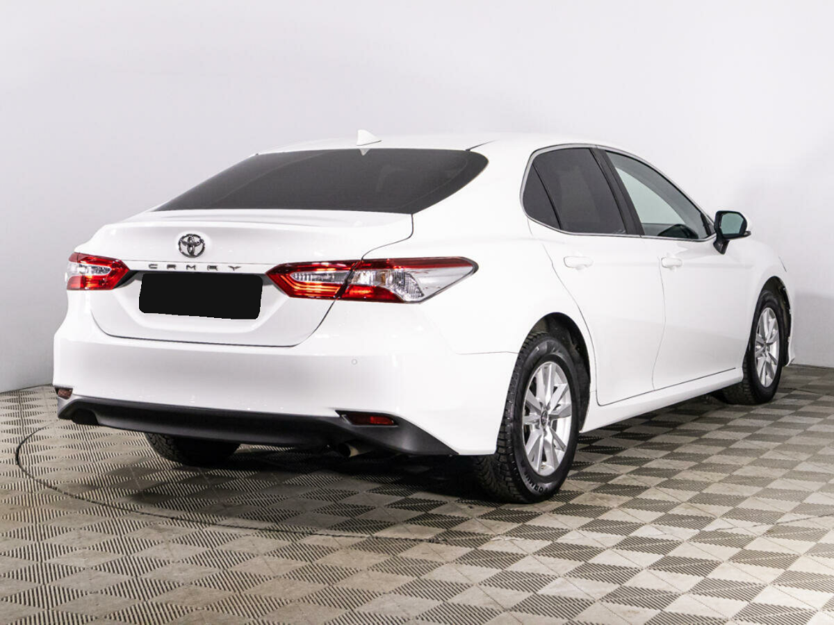 Toyota Camry, 2019