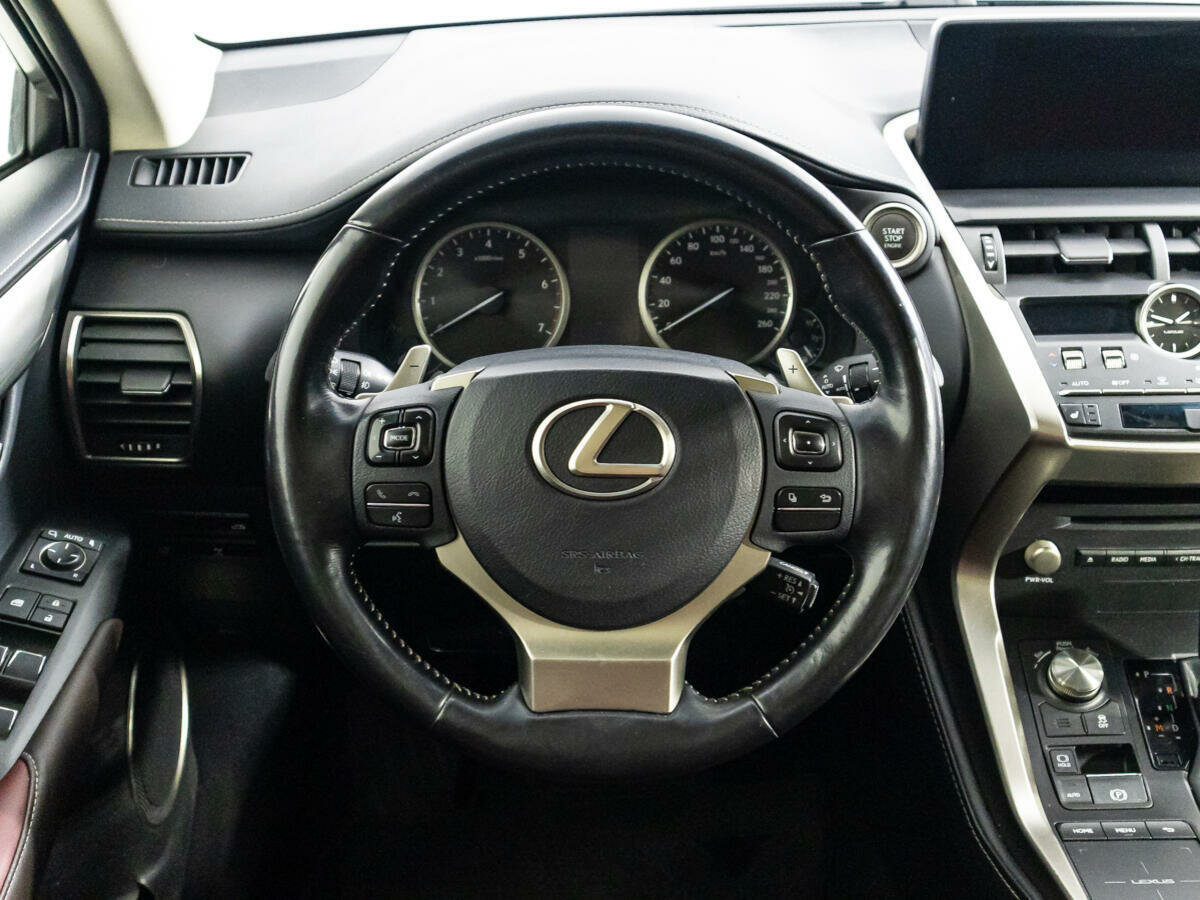 Lexus NX 300, 2017