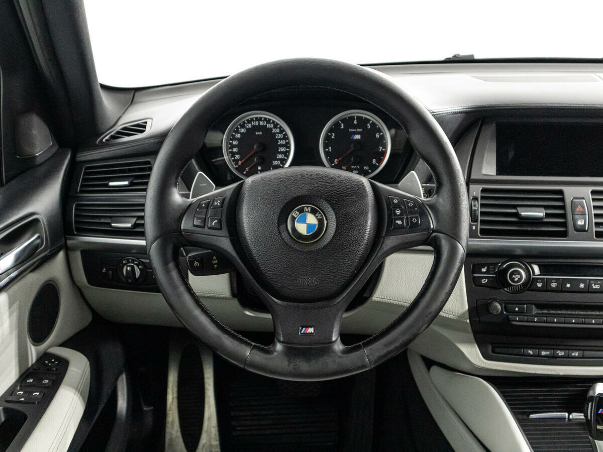 BMW X5 M, 2011