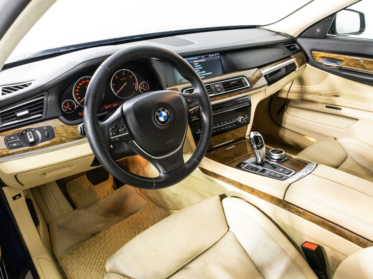 BMW 7 серии 740d xDrive, 2011