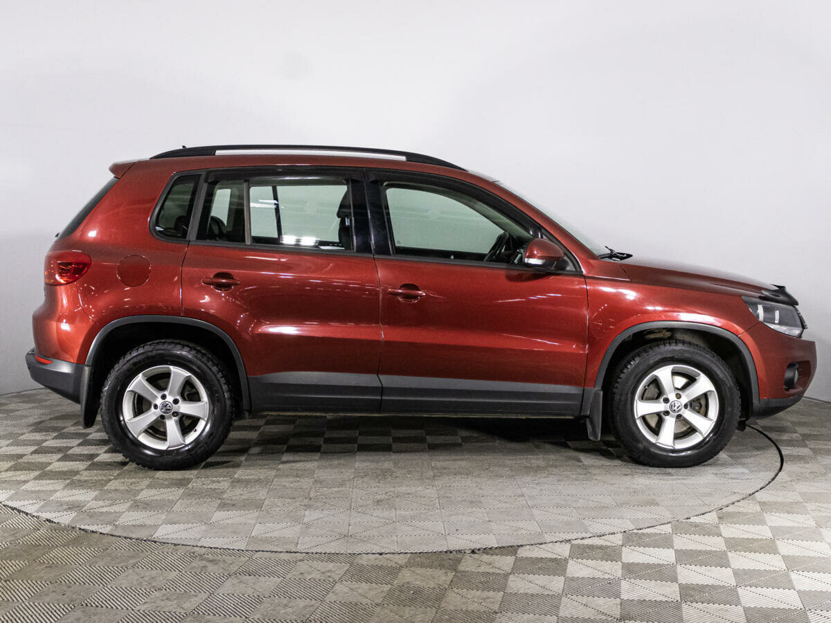 Volkswagen Tiguan, 2012