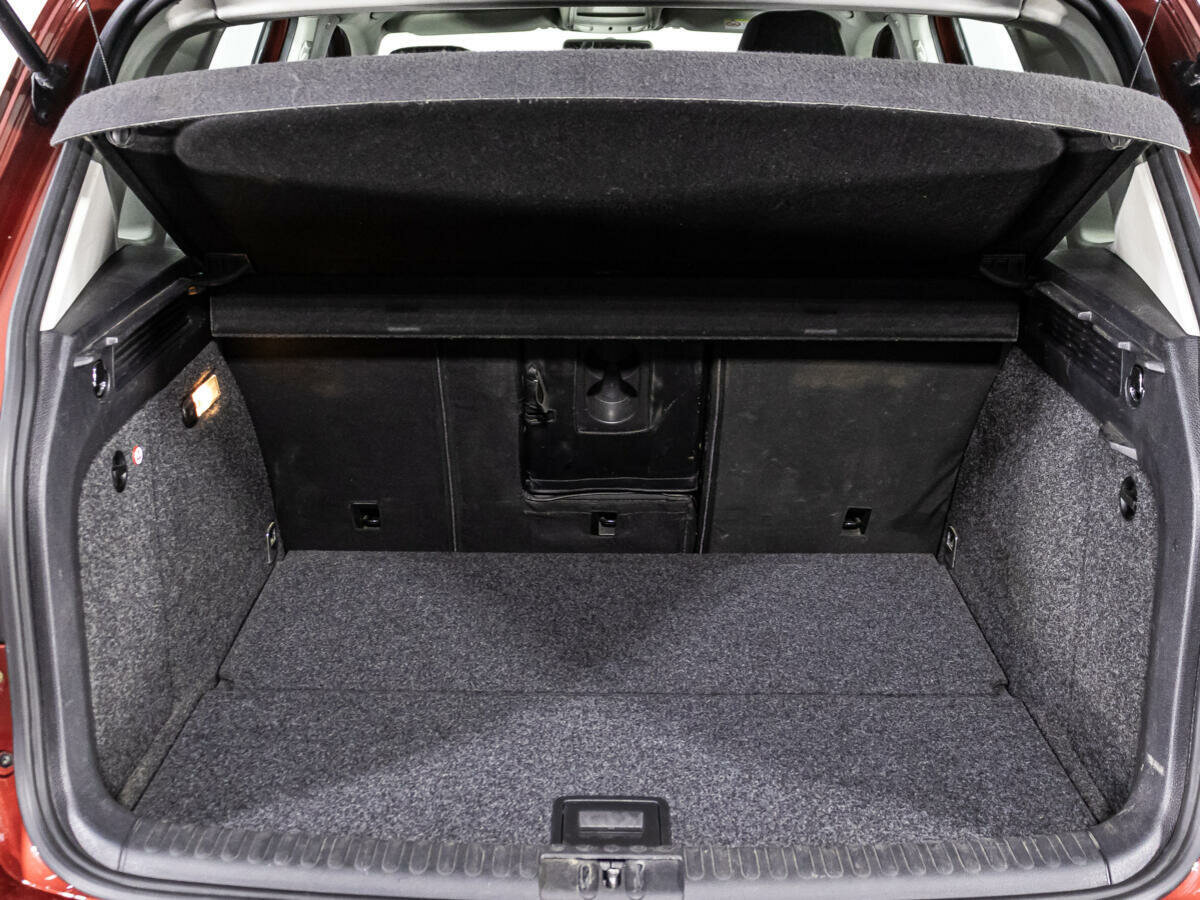 Volkswagen Tiguan, 2012