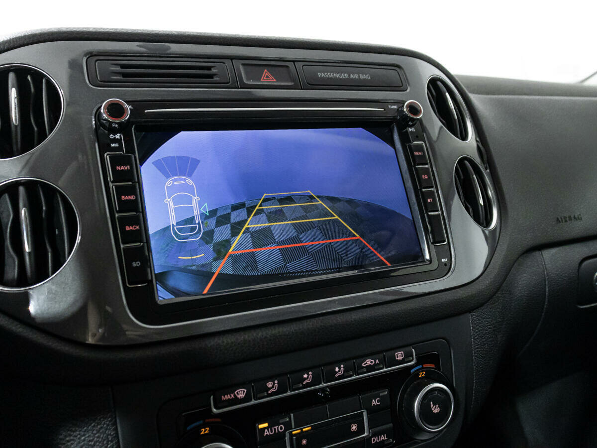 Volkswagen Tiguan, 2012