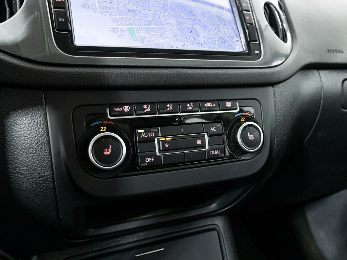 Volkswagen Tiguan, 2012