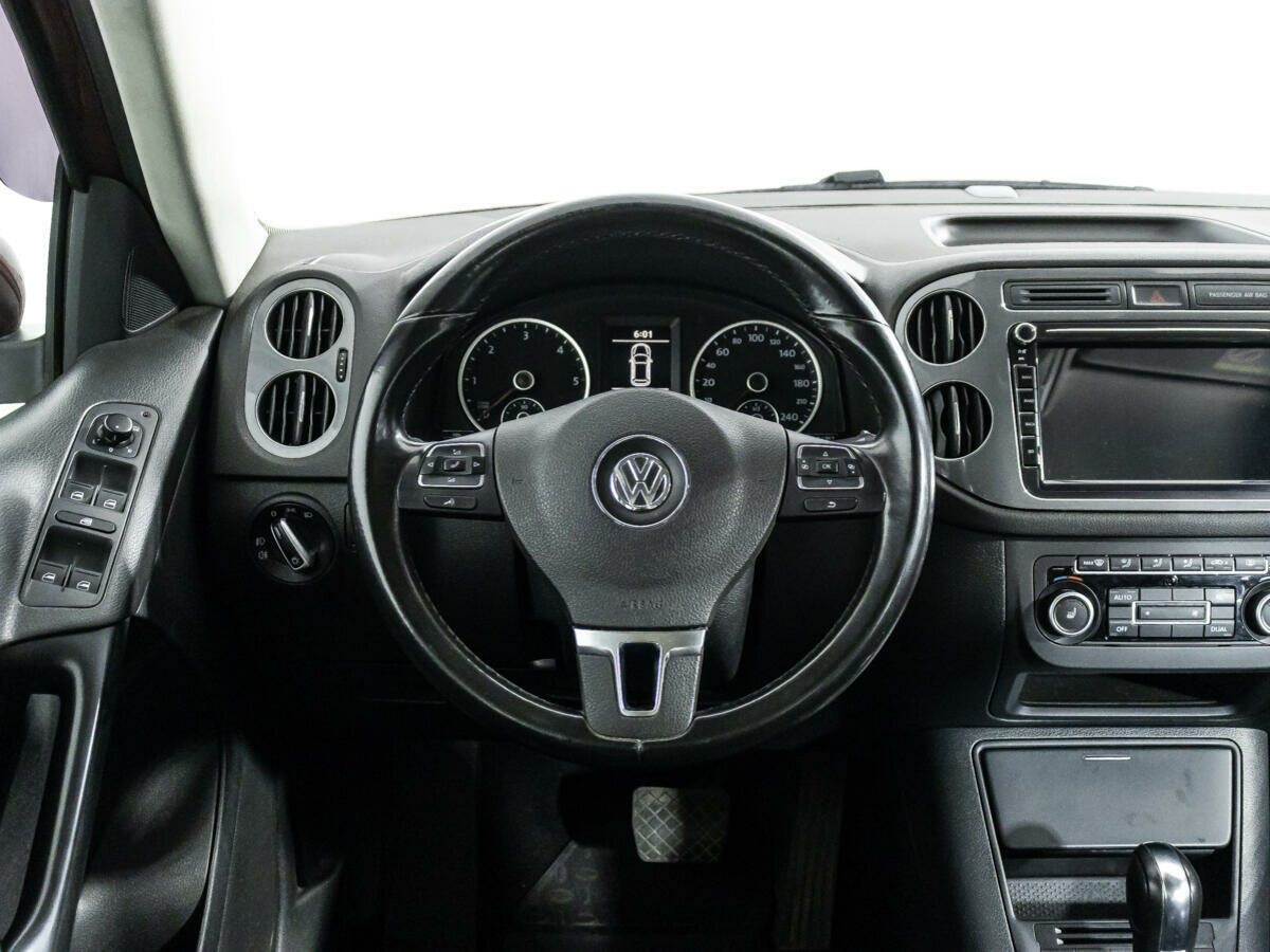 Volkswagen Tiguan, 2012