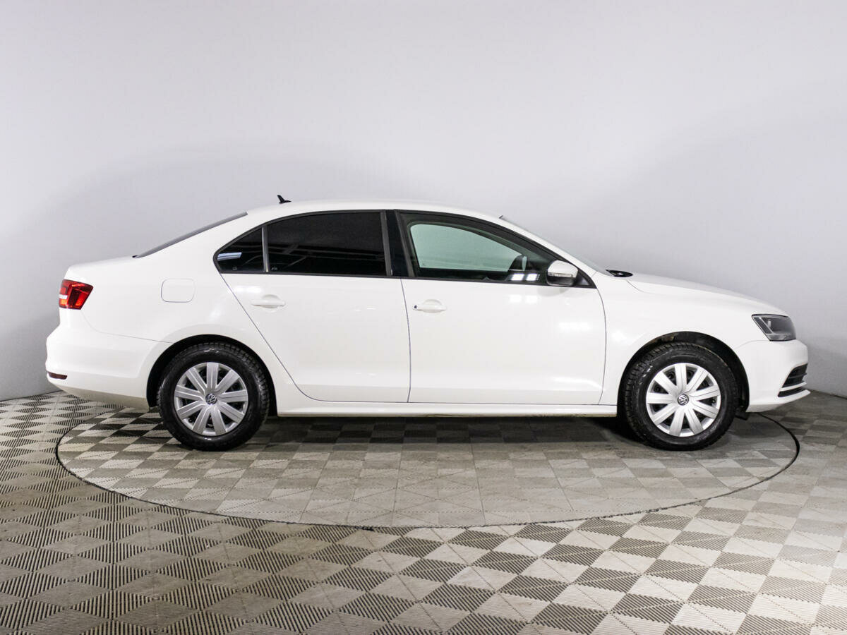 Volkswagen Jetta, 2015