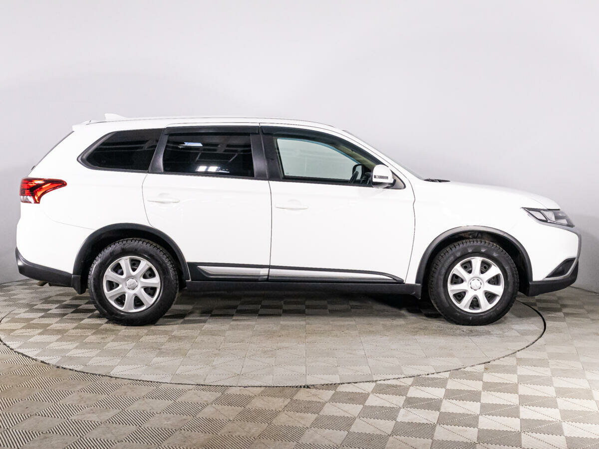 Mitsubishi Outlander, 2019