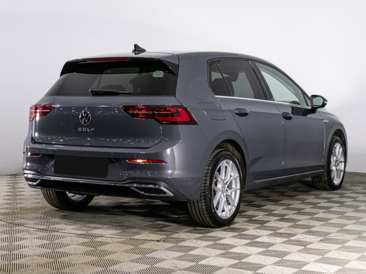 Volkswagen Golf, 2021